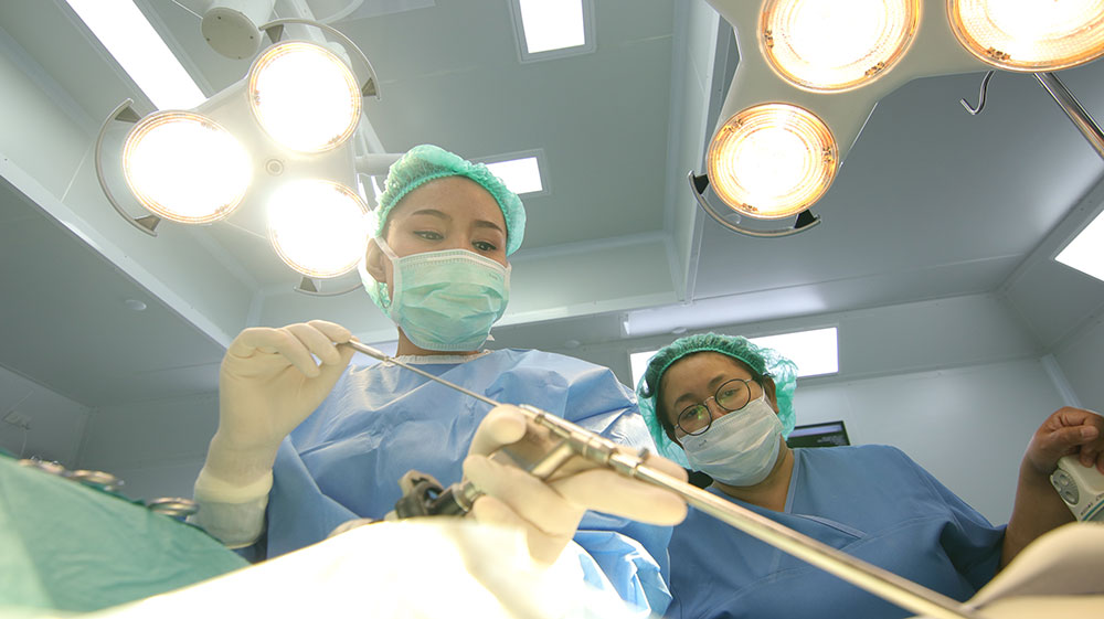 Same treatment procedure, different surgical instrument
